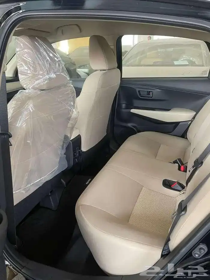 تويوتا يارس Y ستاندر مكينة 1.5 مكيف خلفي أسود 2026 لدى الحسن 6