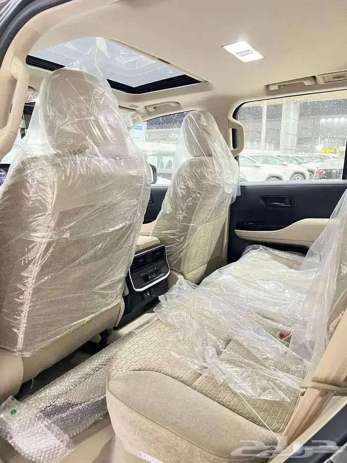 تويوتا لاندكروزر ( GXR3 ) بنزين موديل 2026 عرووض صفر ارباح 4