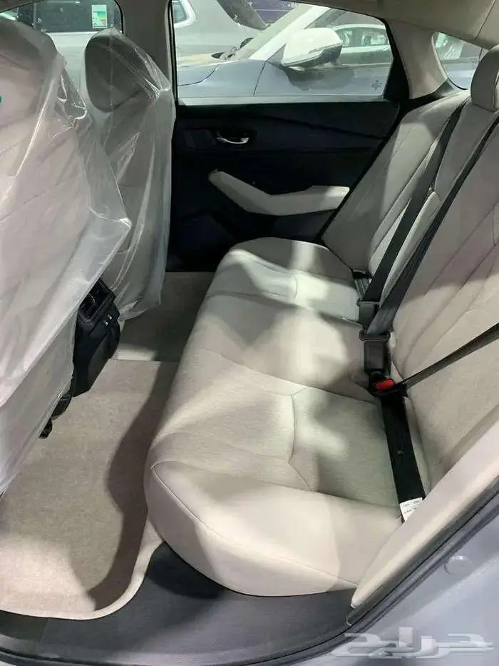 هوندا اكورد 2025 LX بعروض مميزه نهايه العام 10