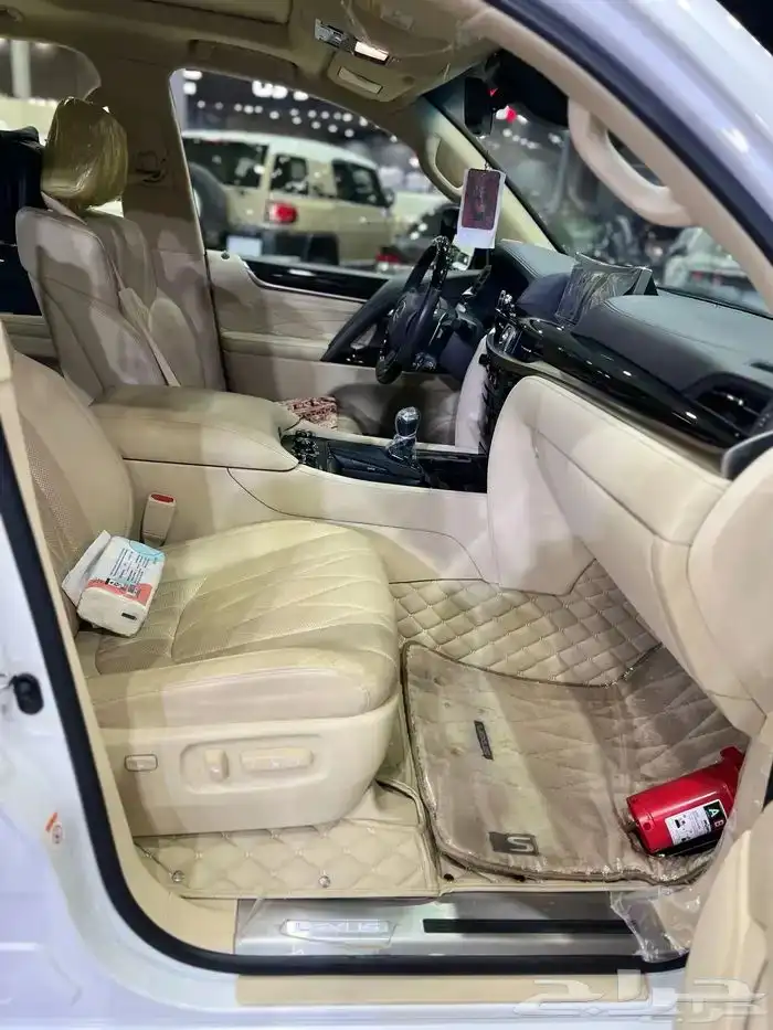 لكزس 2019 بلاك اديشن خليجي ماشي 91 الف قمة فالنظافة 12