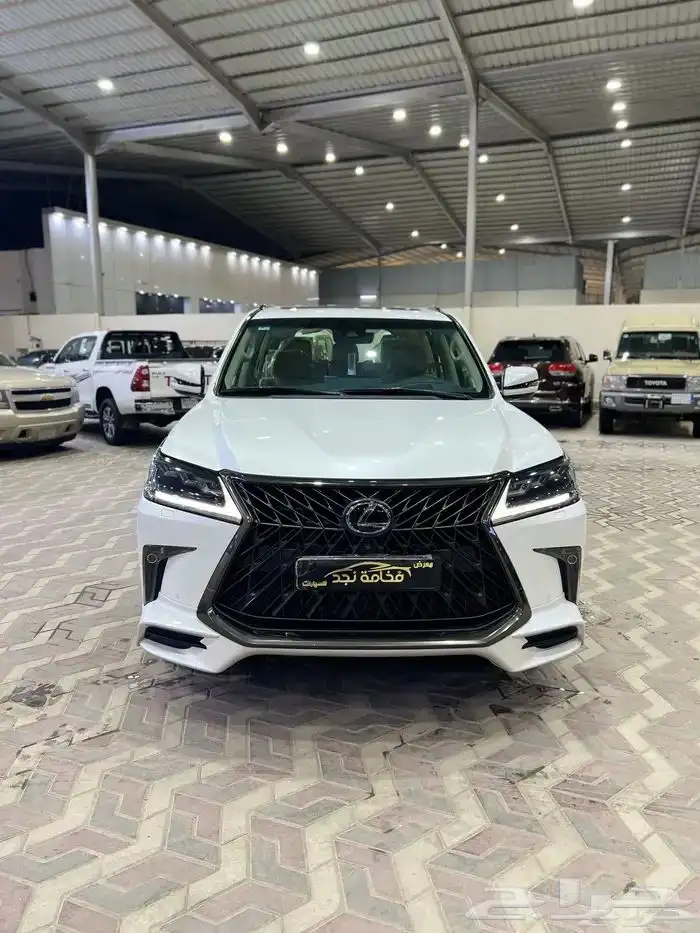 لكزس 2019 بلاك اديشن خليجي ماشي 91 الف قمة فالنظافة 0