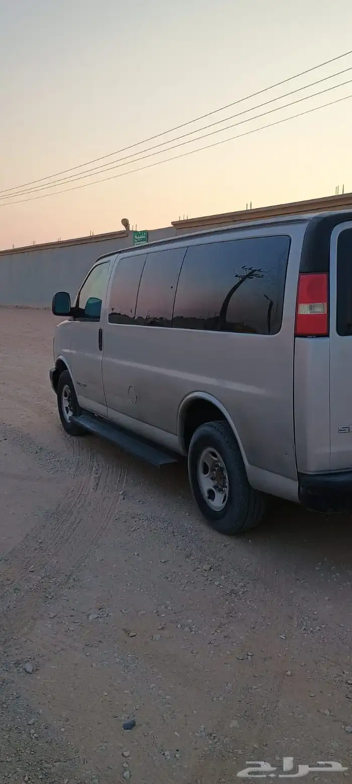 للبيع فان جي ام سي سافانا 2006 اص قصير 12 راكب 4