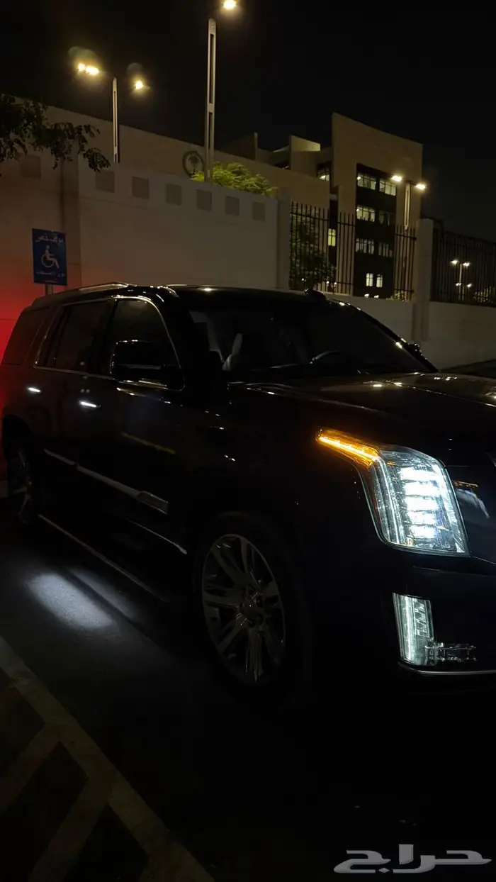 كاديلاك اسكاليد بريميوم قصير 14