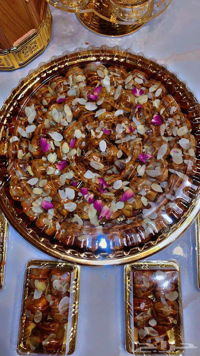 تمر سكري مفتل محشي شي فاخر من الآخر 1