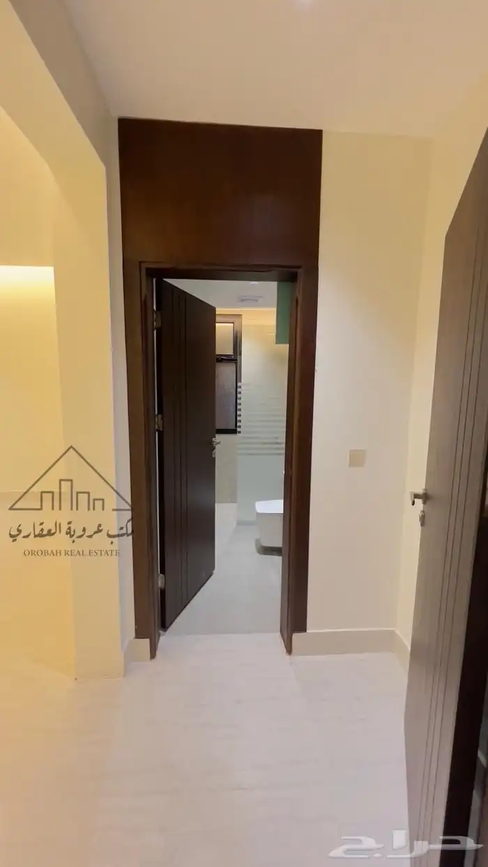 للبيع فيلا روف ارضي تمليك تبوك حي مروج الامير ب 790 الف 3