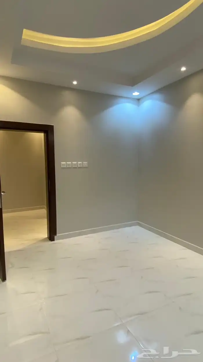 شقه ارضيه فاخره حي الربوه الواديين 5