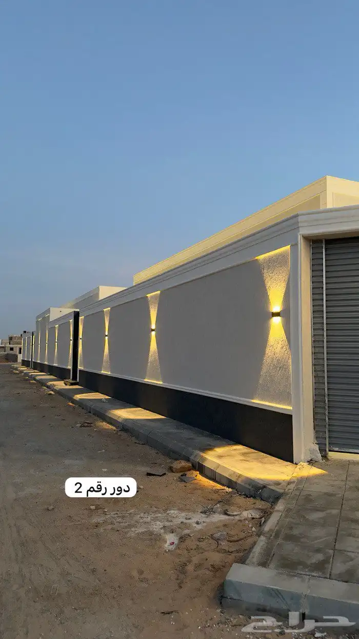 اعرض لكم عقارين ادوار ارضيه كل دور بصك مستقل راس بلكه 1