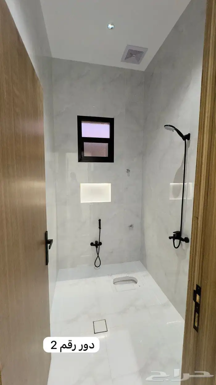 اعرض لكم عقارين ادوار ارضيه كل دور بصك مستقل راس بلكه 9