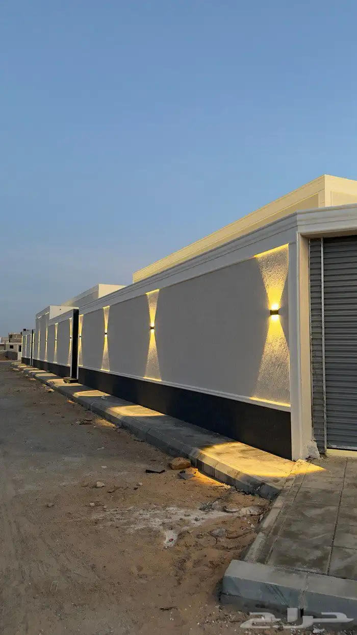 اعرض لكم عقارين ادوار ارضيه كل دور بصك مستقل راس بلكه 51