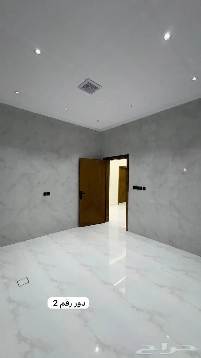 اعرض لكم عقارين ادوار ارضيه كل دور بصك مستقل راس بلكه 13