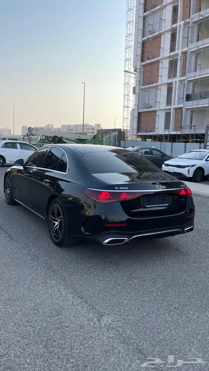 مرسيدس E300 شبه زيرو 3