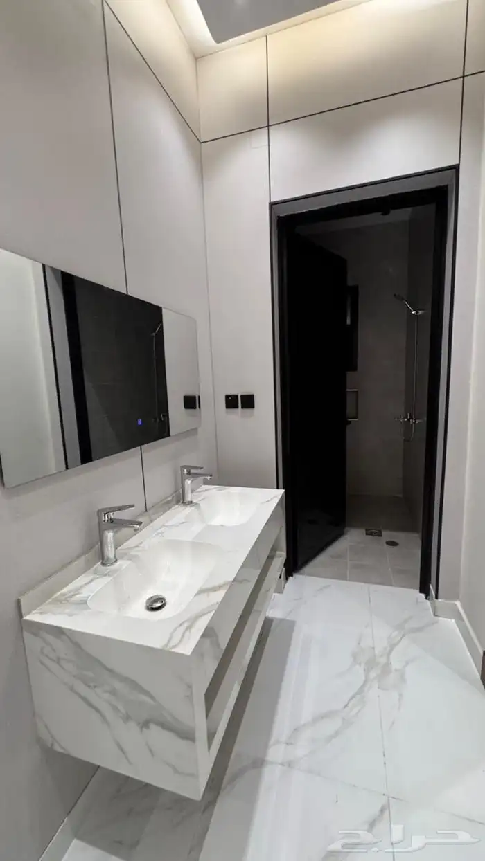 ادوار متكرره فاخره للبيع بحي الرحاب 8