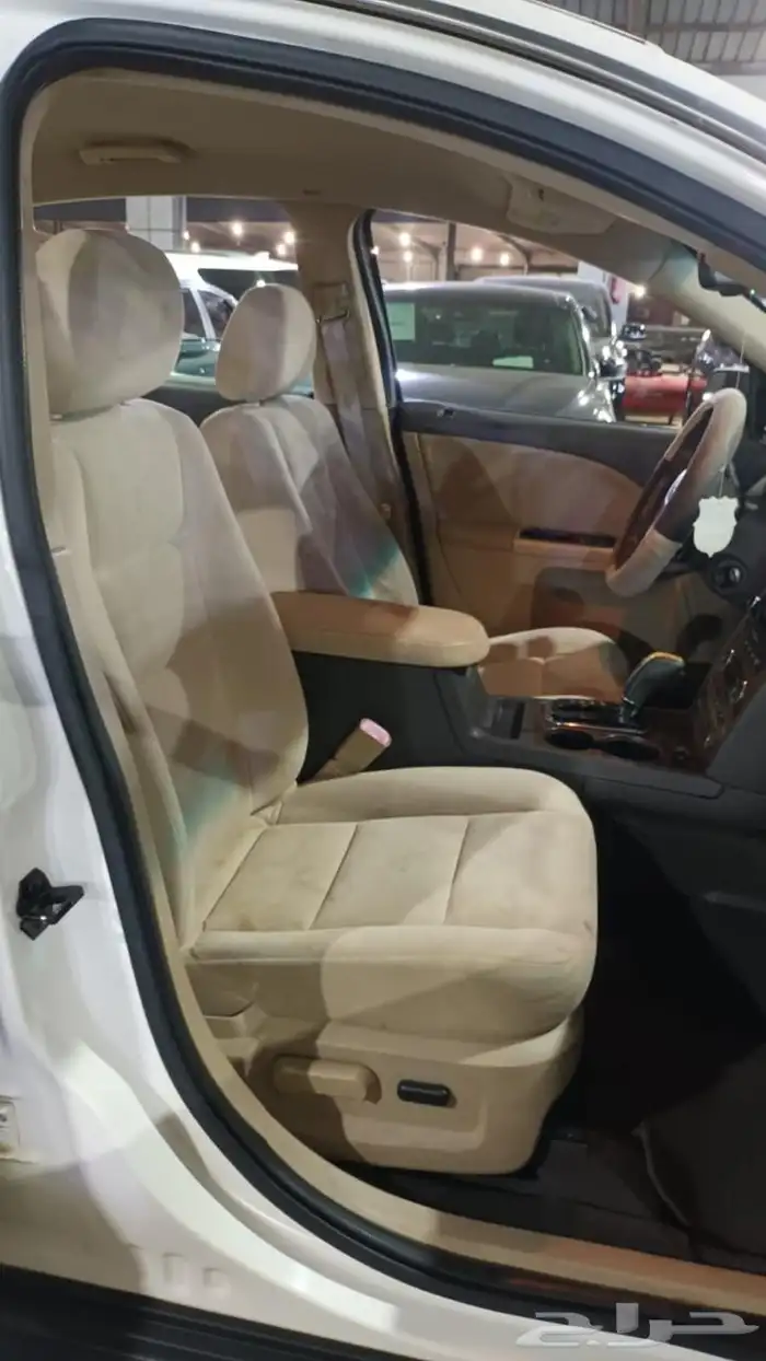 فورد تورس ابيض 2009 بنزين 11