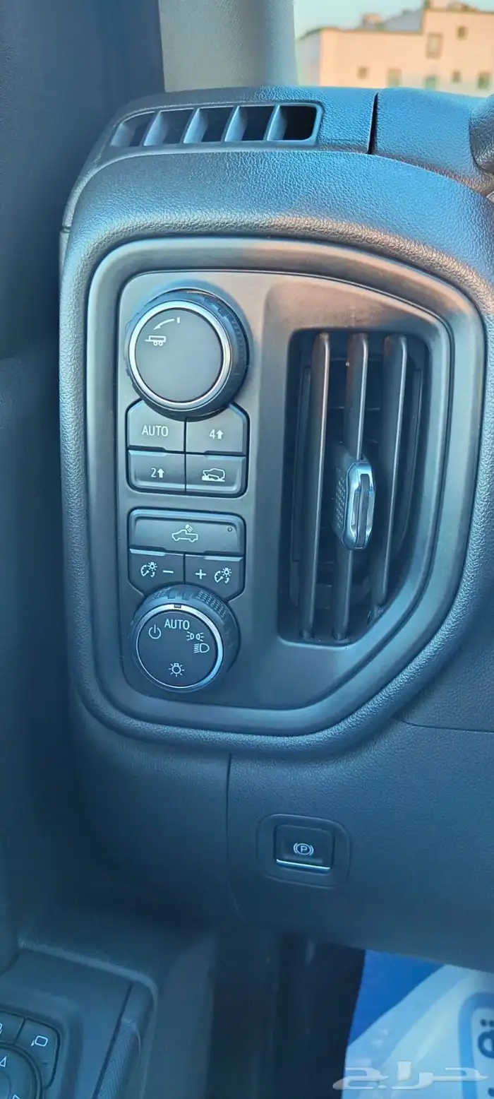 سلفرادو 2019 V6 شبه جديد 10