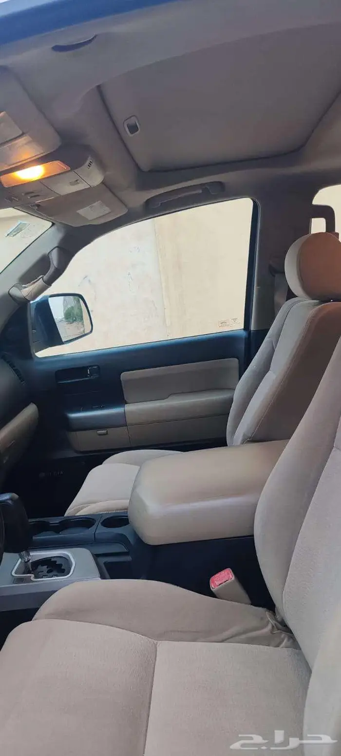 تويوتا اسكويا 3