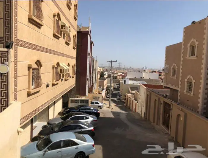 للايجار شقه مفروشه 3 غرف حي بريمان 1