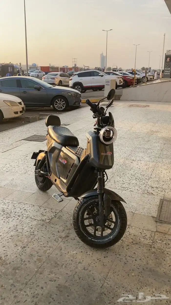 سكوتر كهربائي 1
