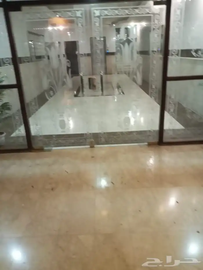 للبيع شقة سكنية في جدة حي الفيصلية ممتازة للاستثمار 0