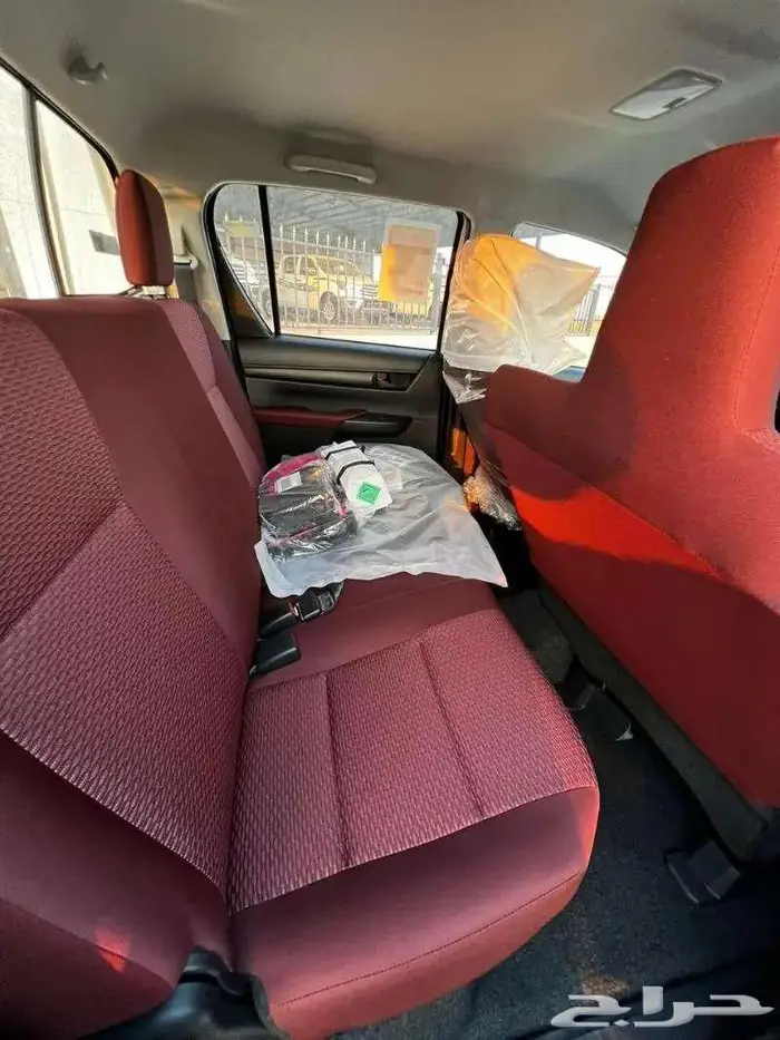 تويوتا هايلوكس غمارتين ديزل بدون دبل 2025 4