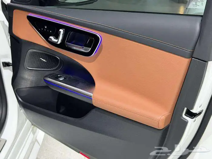 مرسيدس - سي كلاس C300 AMG kit - 2023 21