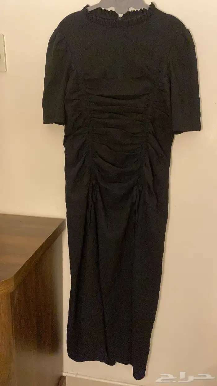 فستان اسود   لبسه واحد   مقاس L   قابل للتفاوض 2