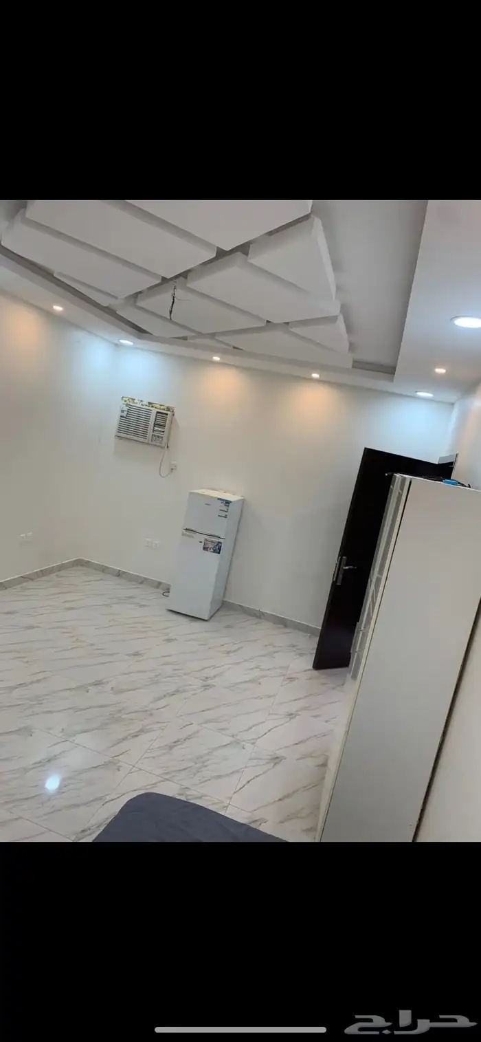 شقة غرفتين وحمام بدون مطبخ سكن عوائل ف الملحق الدور الاول 0