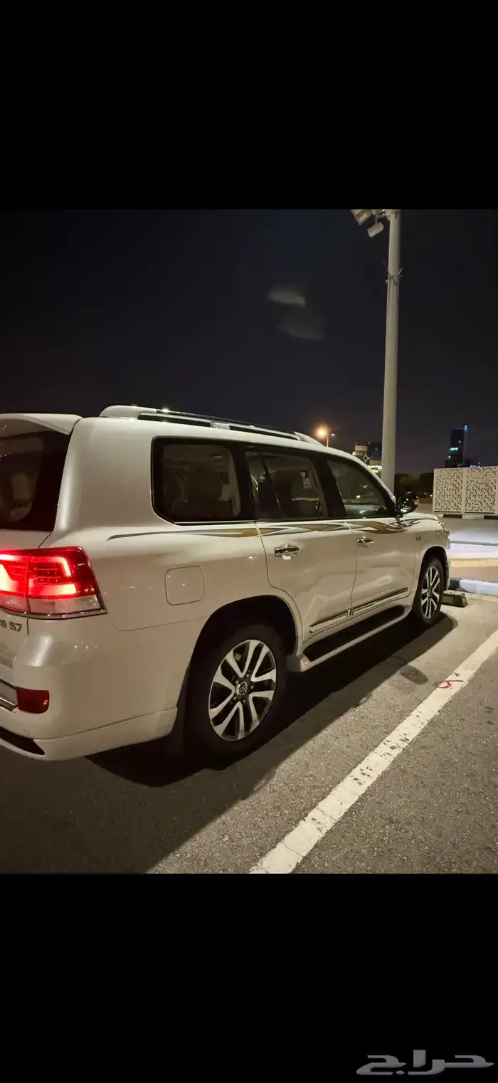 جيب لاندكروزر VXS 2017 15