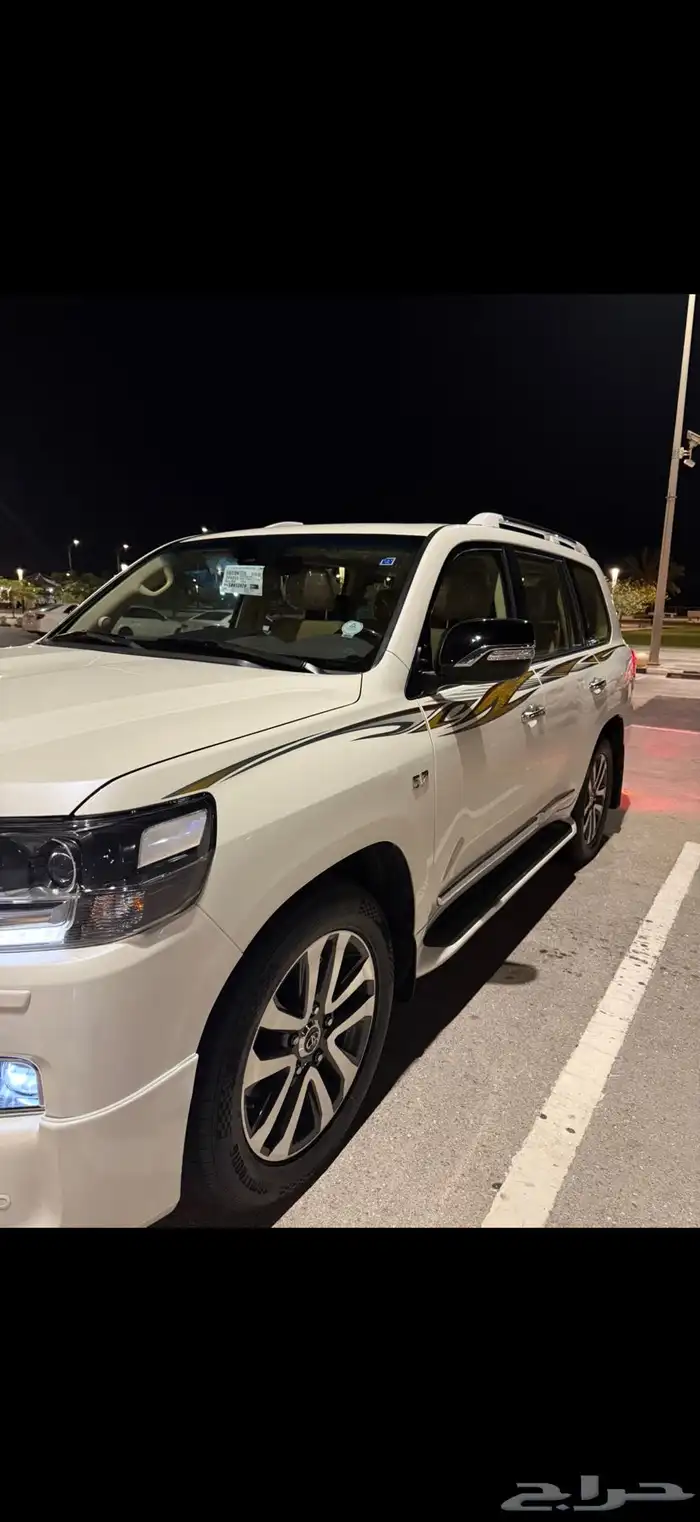 جيب لاندكروزر VXS 2017 4