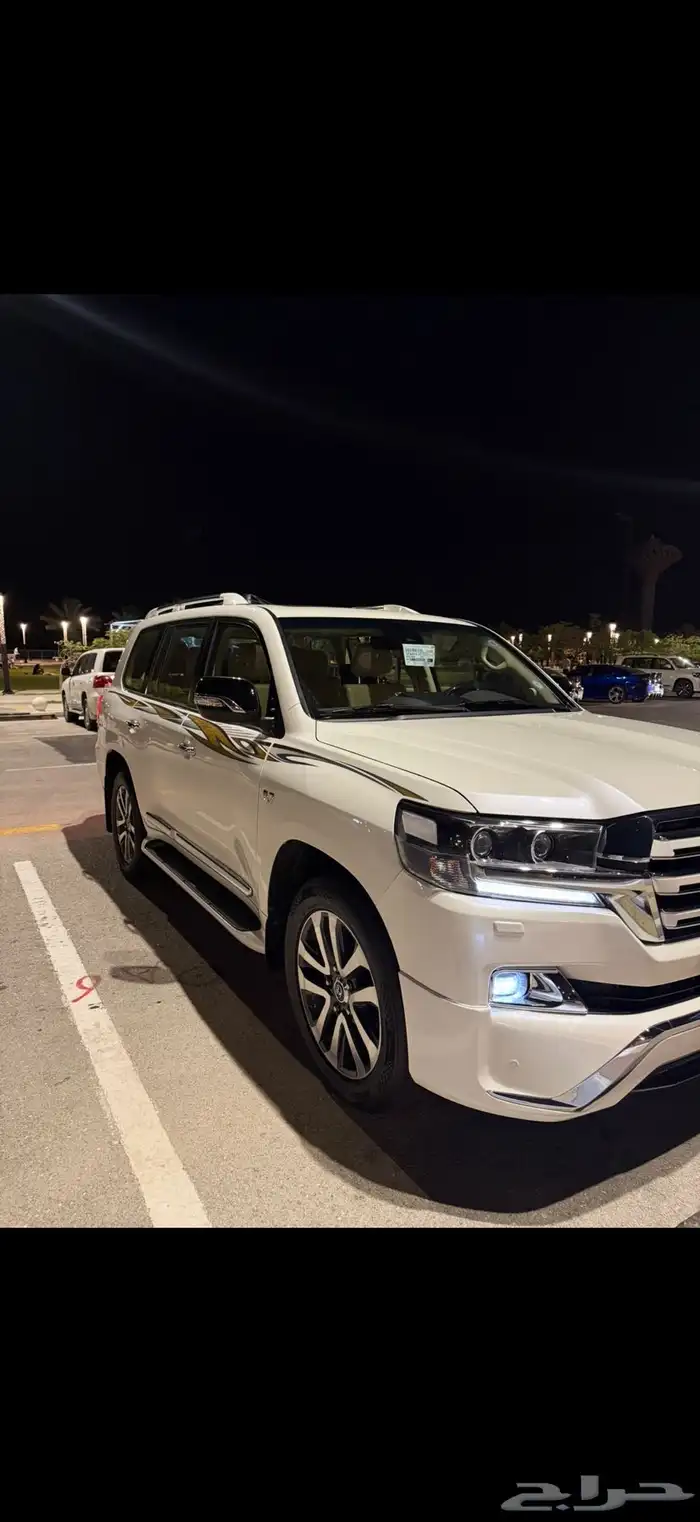 جيب لاندكروزر VXS 2017 2