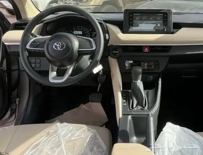 تويوتا يارس 2026 ستاندر Y 3