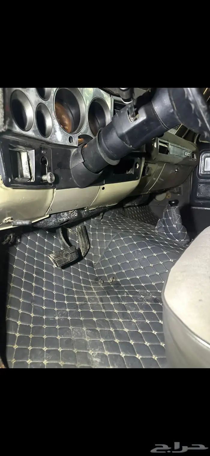 بليزر 1980 لون بيج 13