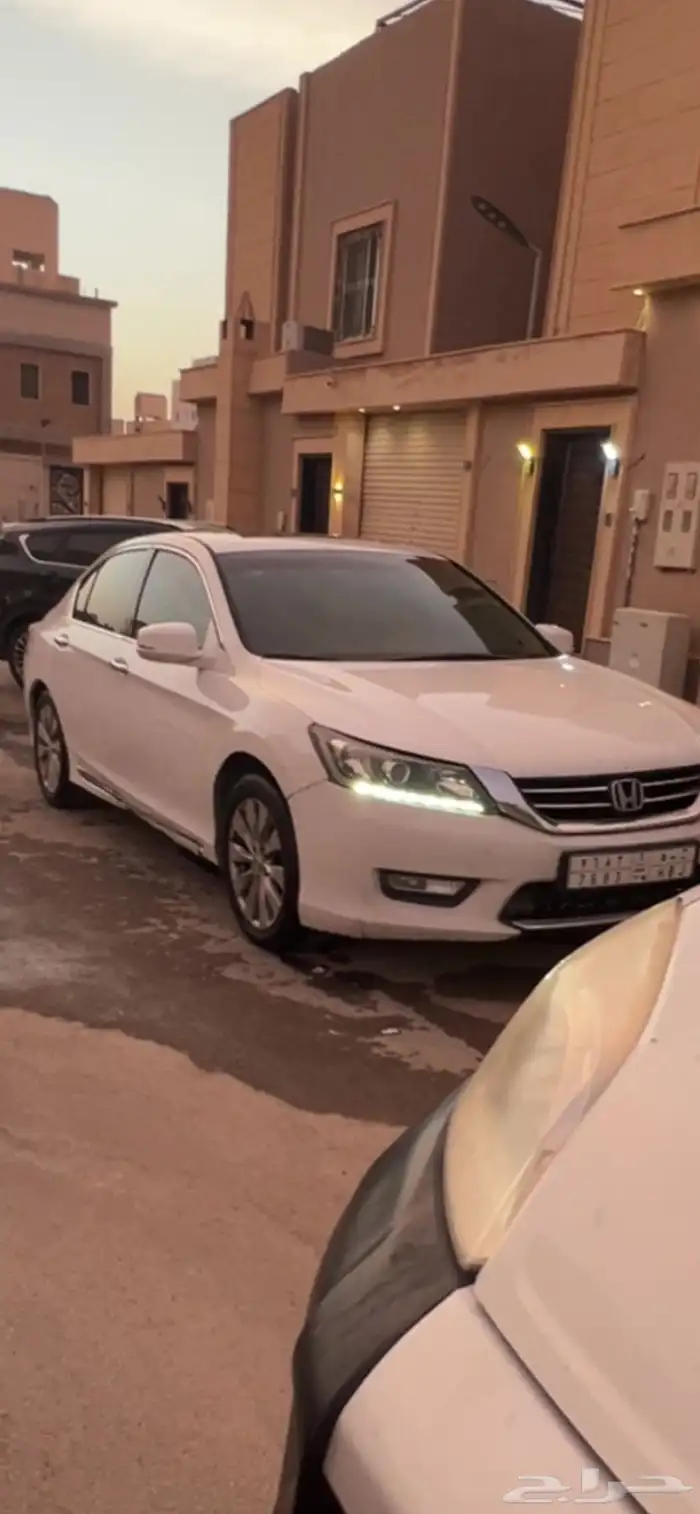 للبيع هوندا اكورد 9