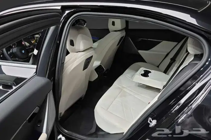 بي ام دابليوا 520i 2025الميموني للاستيراد من كوريا 8