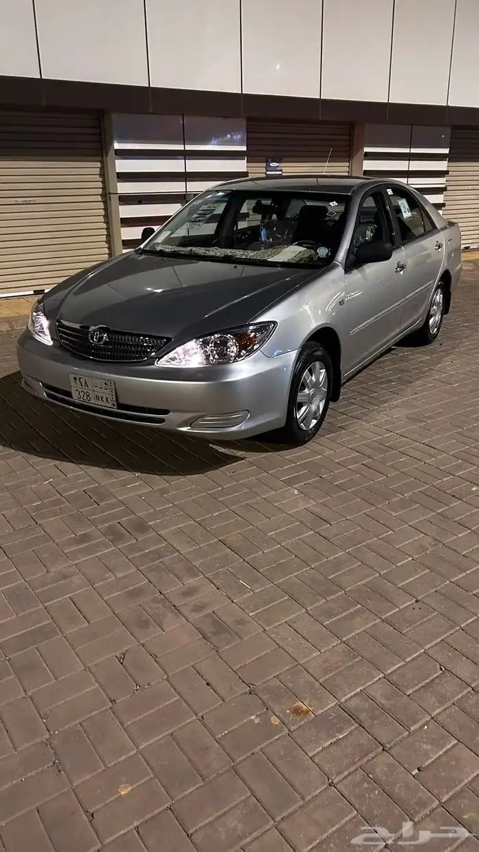 كامري - 2004 جونيور فضي 11