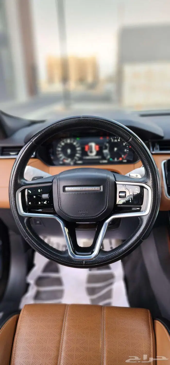 للبيع لاند روفر فيلار مديل 2021 فل كامل الناغي 18