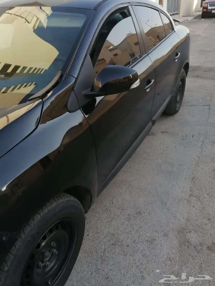 رينو فولنس 2015 3