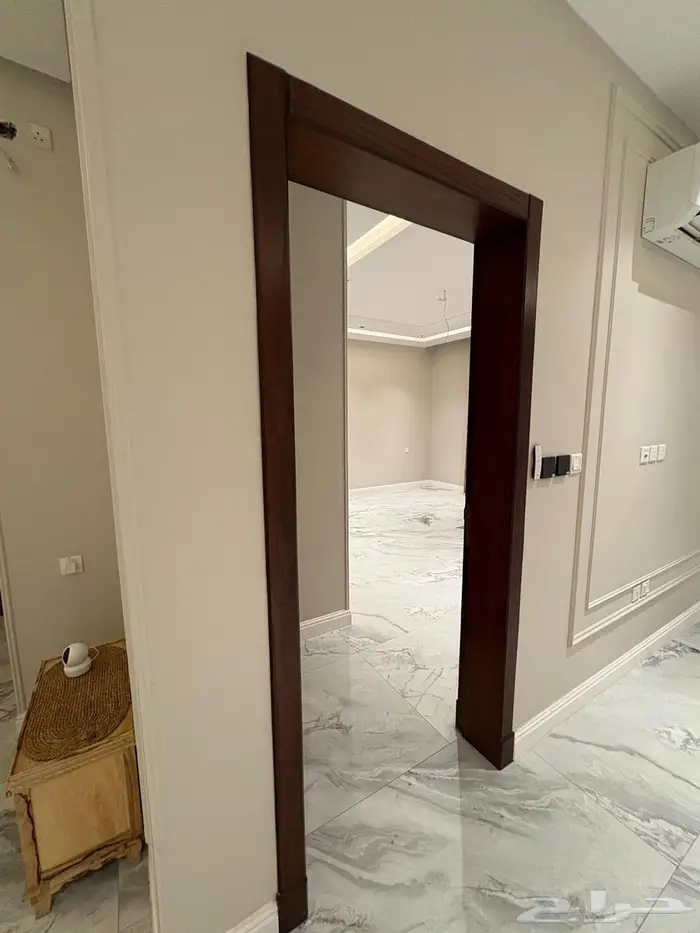 شقة فاخرة بحي الورود بجدة للايجار السنوي 13