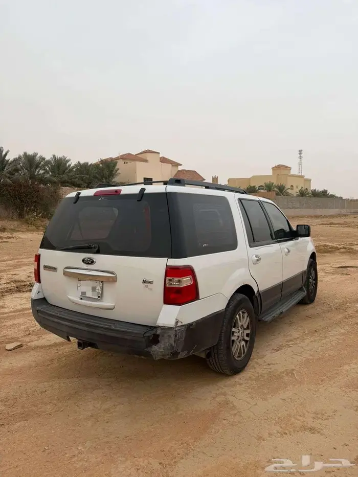 فورد اكسبيدشن 2013 2