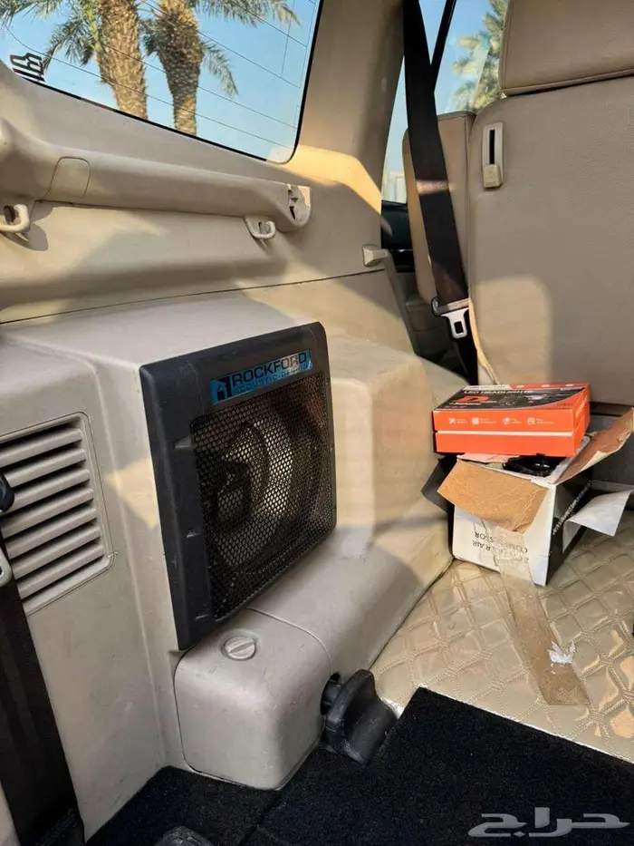 ميتسوبيشي باجيرو  ماشي قليل  فل كامل  فئة الذهبي  كله وكاله 9