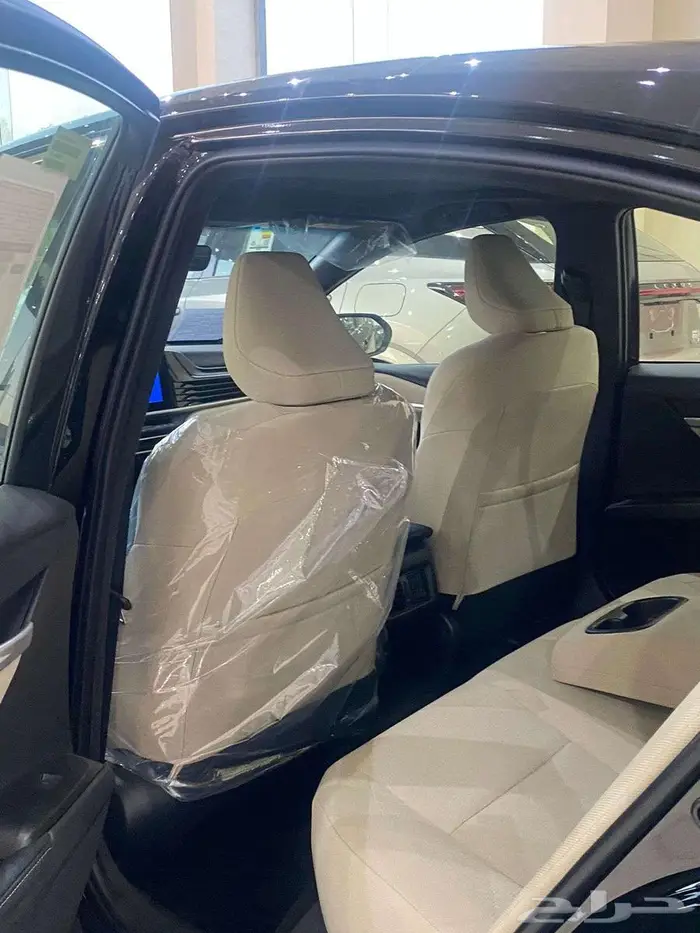 كامري ال اي الموديل 2025 6