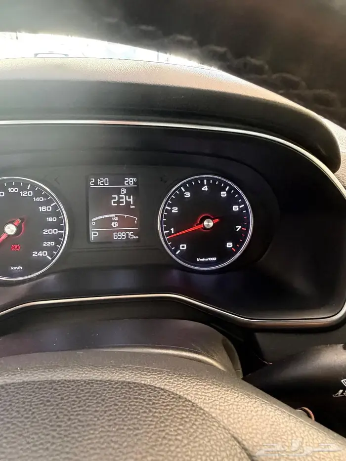 للبيع جيب MGRX8نظيف جدآ ضمان الناغى ممشى قليل 8 مقاعد2023 26