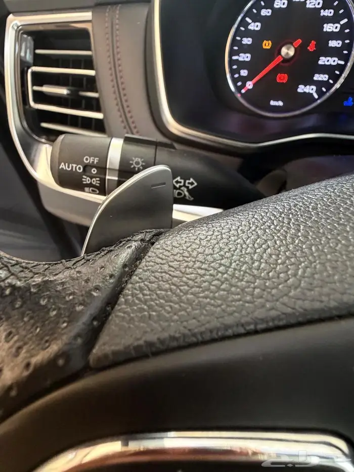 للبيع جيب MGRX8نظيف جدآ ضمان الناغى ممشى قليل 8 مقاعد2023 28