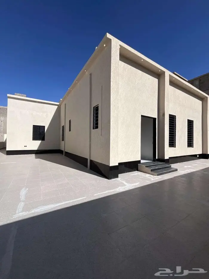 دور مستقل للبيع فى خميس مشيط مساحه ارض 500 متر بسعر 690 الف 0