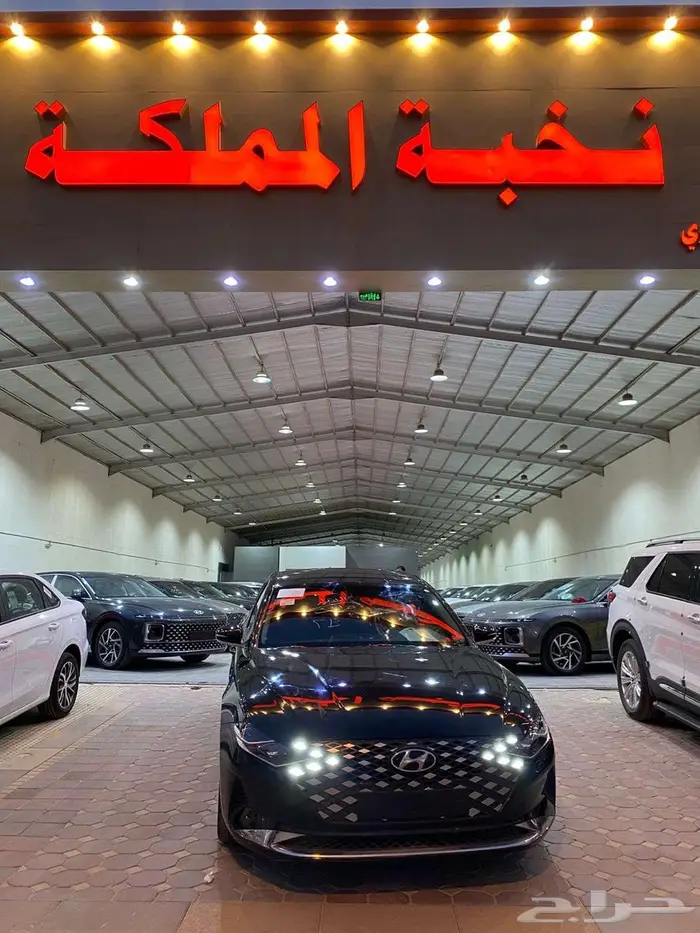 هيونداي ازيرا 2022 مستورد بنزين شاشة كاميرا قياده ذاتيه 0