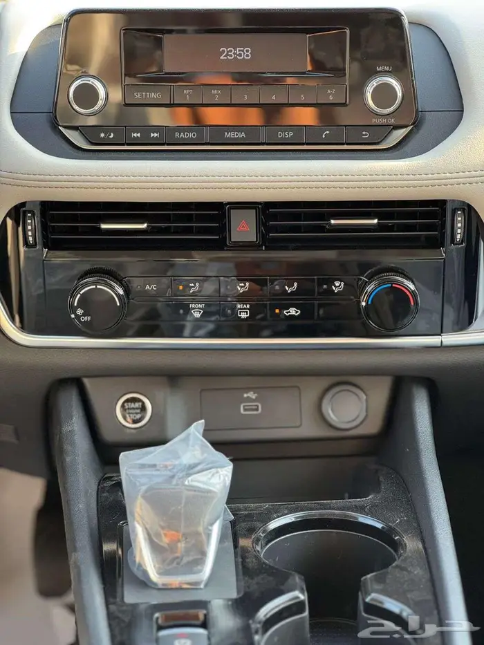 نيسان اكس تريل استاندر 5 مقاعد دبل 2024 5