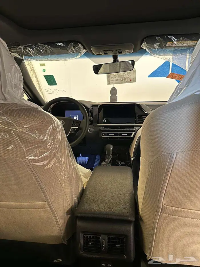 تويوتا كامري LE هايبرد 2025 7