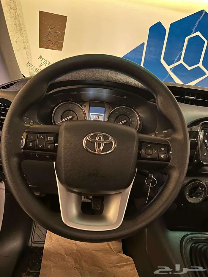 تويوتا هايلكس غمارة بنزين GLX 2025 3