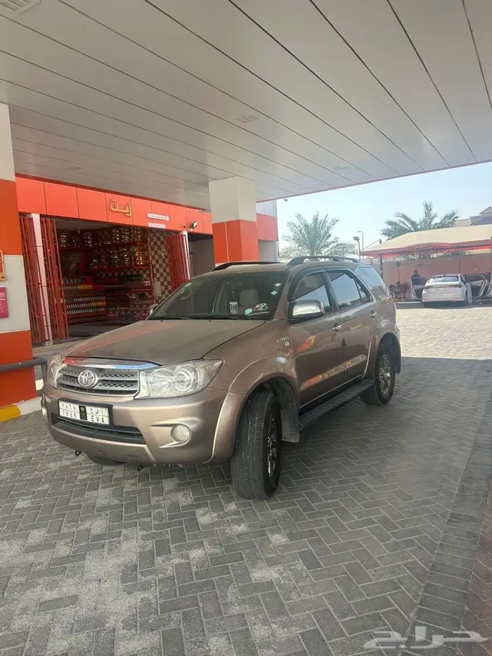 فورتشنر 2010 0