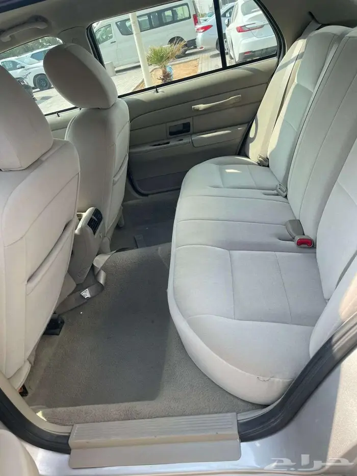 فورد كراون فكتوريا 2011 مخزن 15