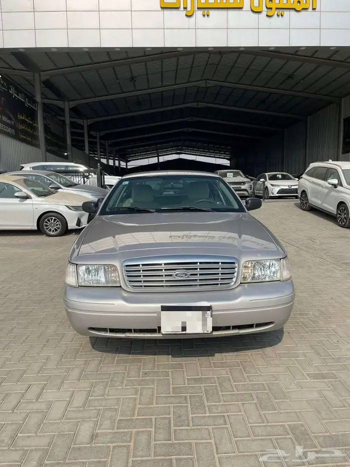 فورد كراون فكتوريا 2011 مخزن 1